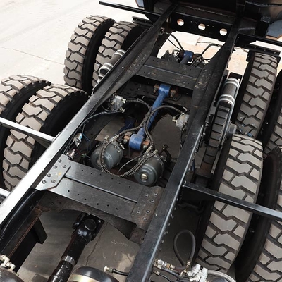 ISO 25Tons Four Wheel Drive Articulated Truck For Mining Transportation