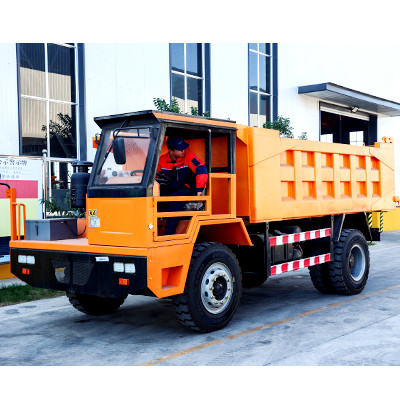 Uq-15 sous-marine minière camion articulé machine charbon 15 tonnes de capacité